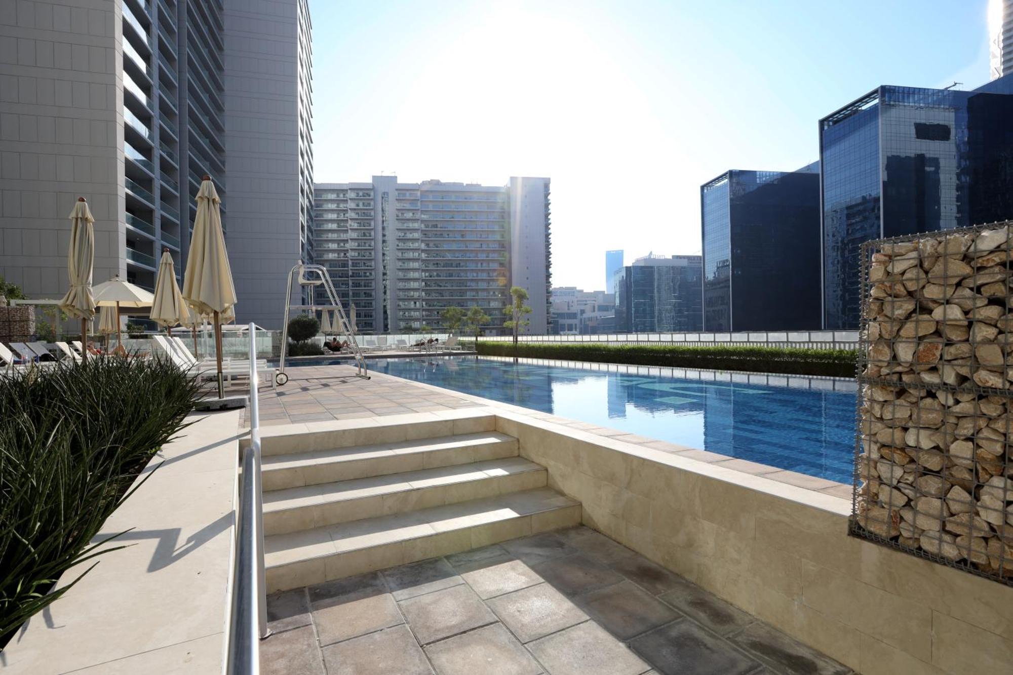 Brown Stone - & Canal View Reva Apartment Dubai