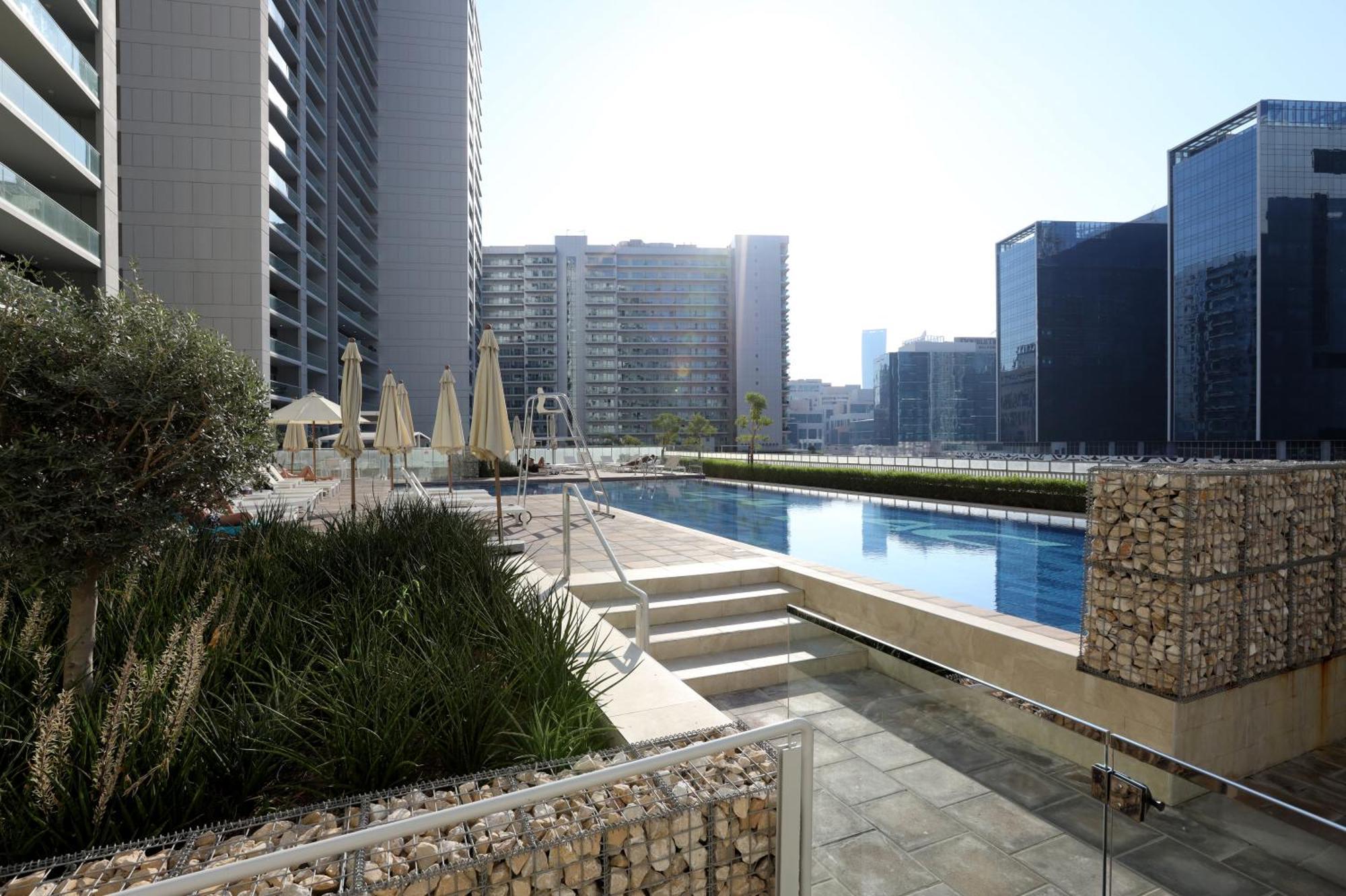 Brown Stone - & Canal View Reva Apartment