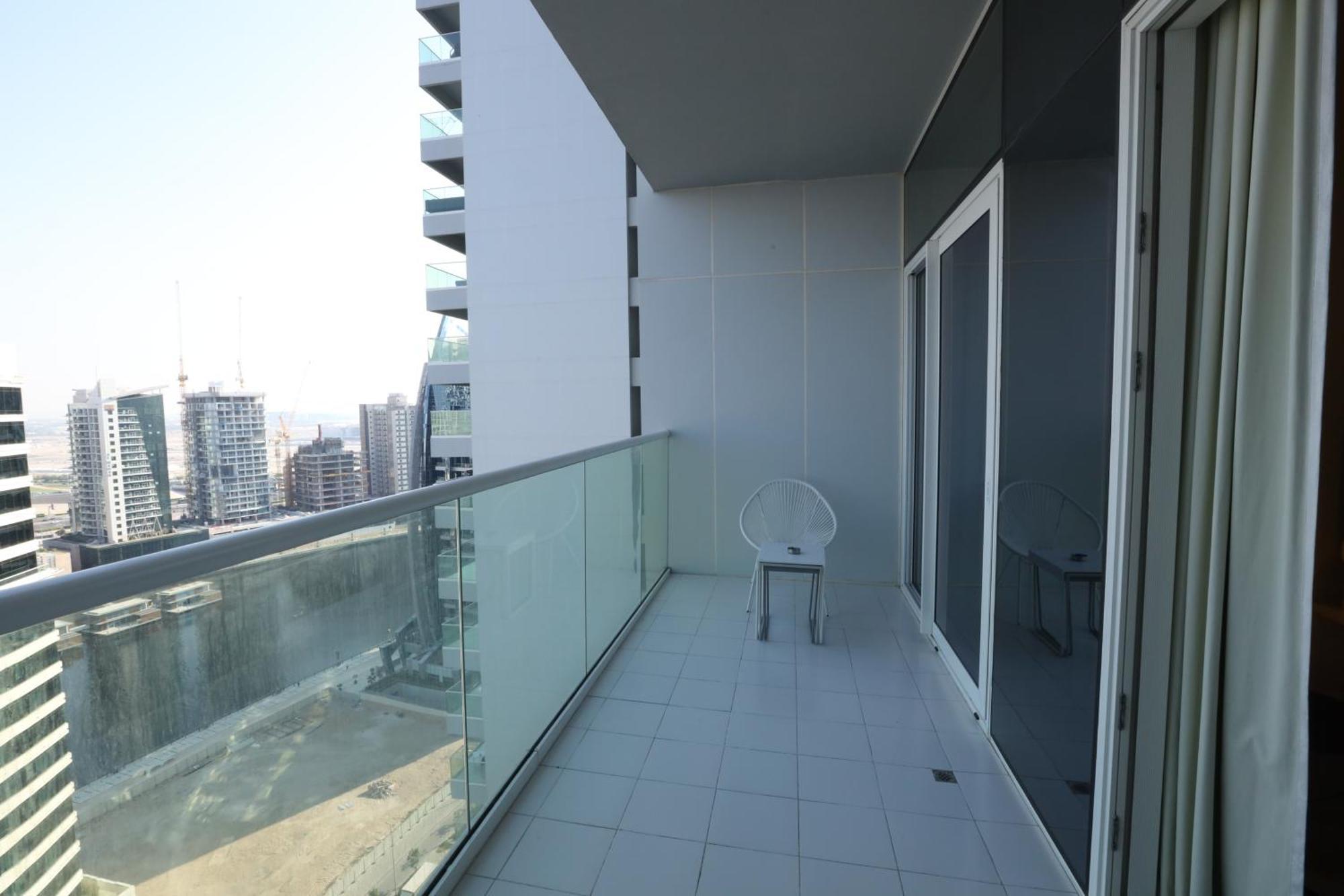 Brown Stone - & Canal View Reva *
